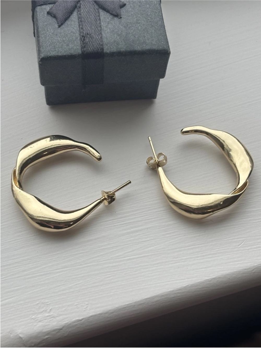 Gold Plated Pearl Hoop Earrings Organic Teardrop Statement Earring Chunky Modern - Picture 8 of 12